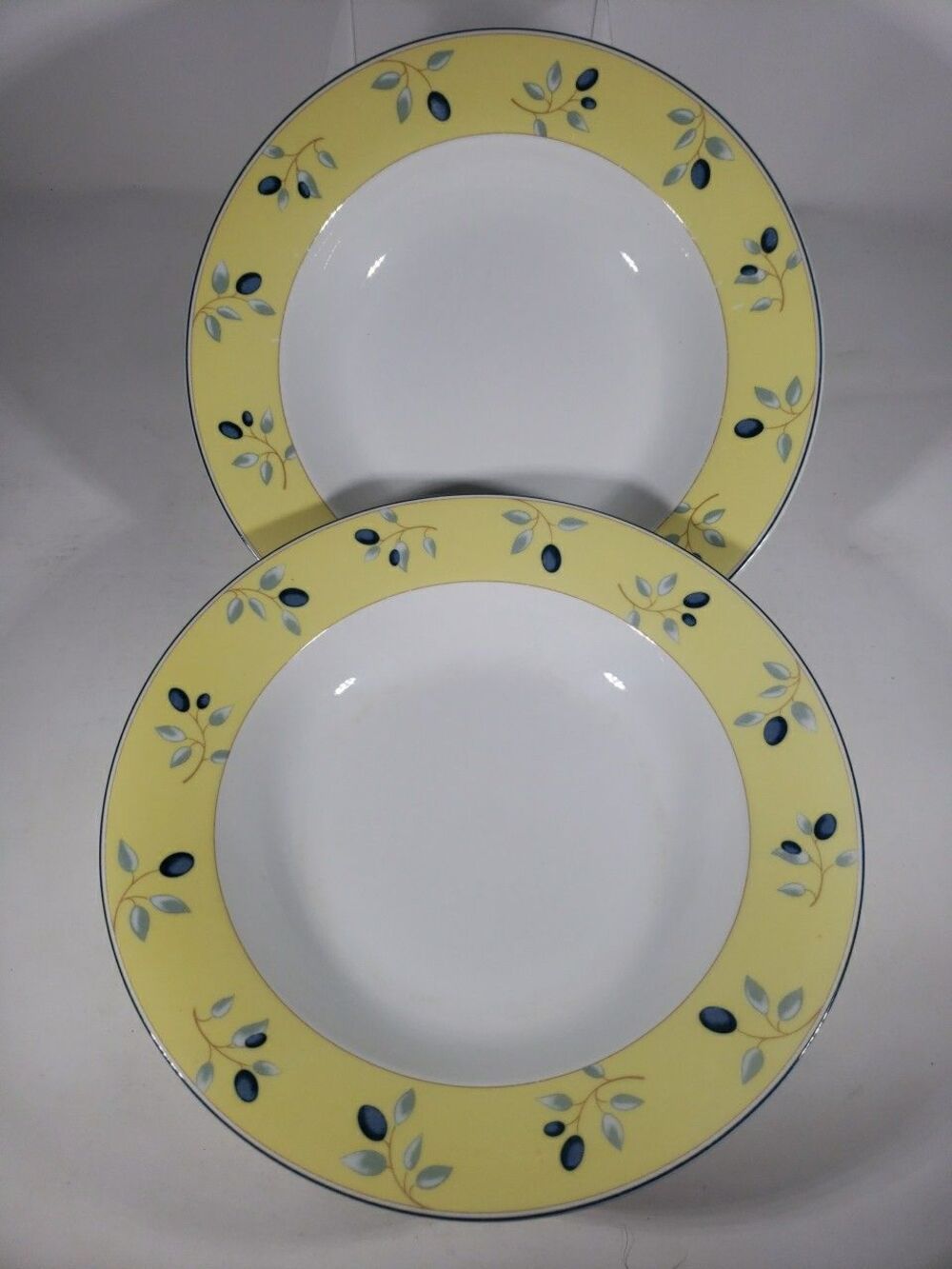 Royal Doulton LS 1030 Blueberry Yellow Rim Pasta Soup Bowl 8.25" Lot of 2